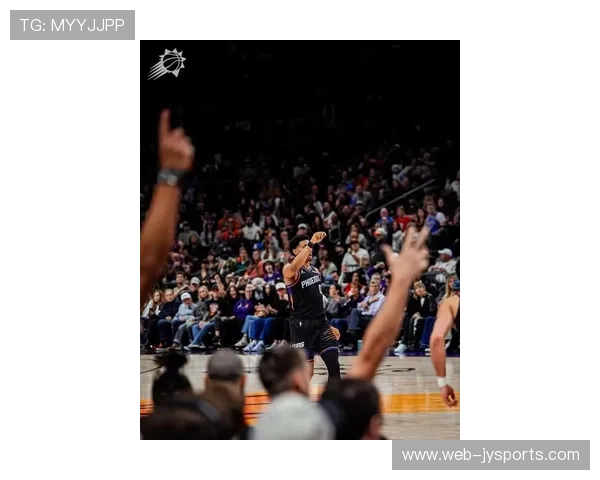 布克0.7秒准绝杀背后，太阳防守蜕变显黑马潜质